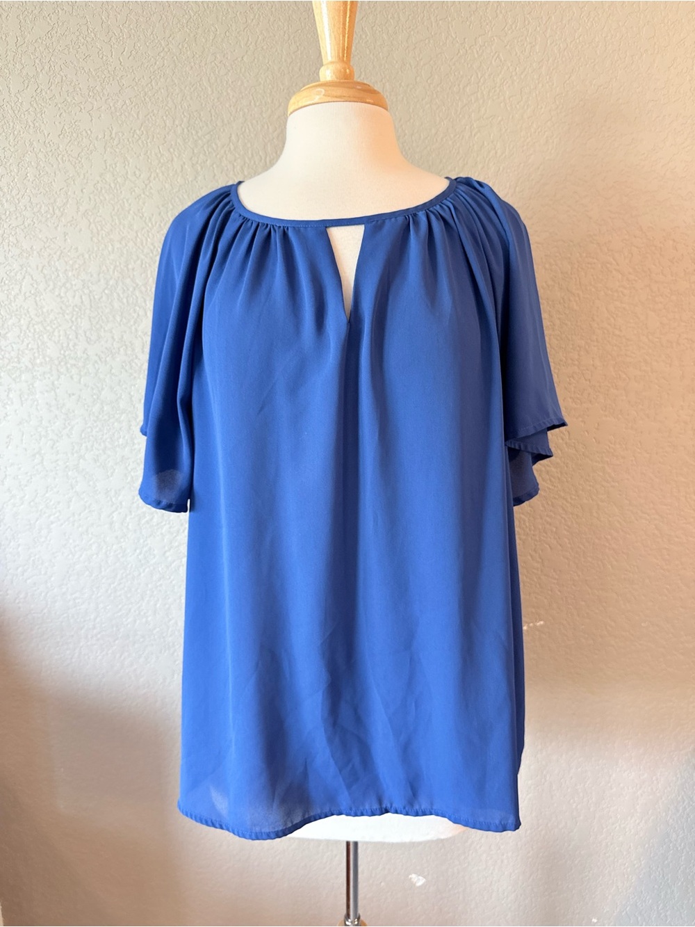 SHEIN Curve 3XL Royal Blue Keyhole Flutter Sleeve Blouse